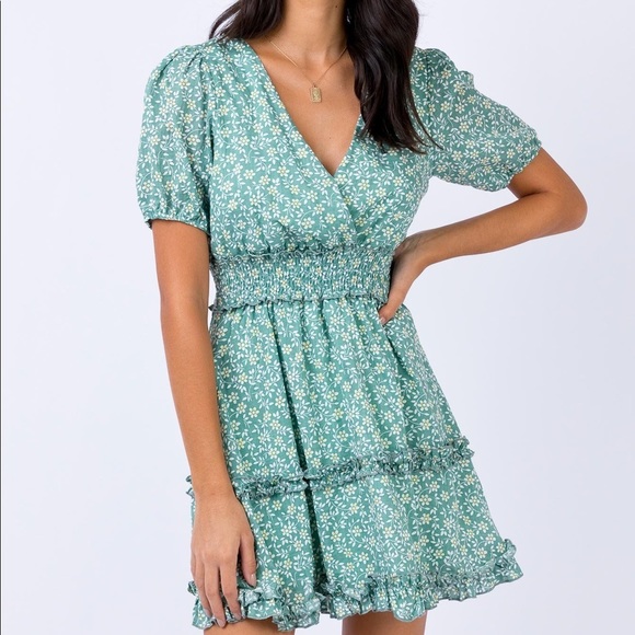 Princess Polly Dresses & Skirts - Princess Polly Brownlock Mini Green Dress
